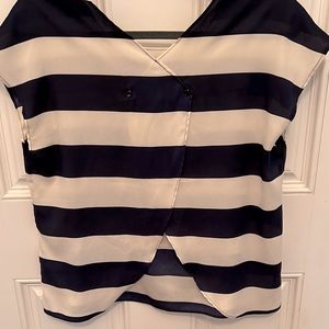 Navy and white striped top!